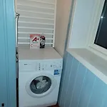Apartman Fargerik Retro Enebolig,parkering Pa Stedet!