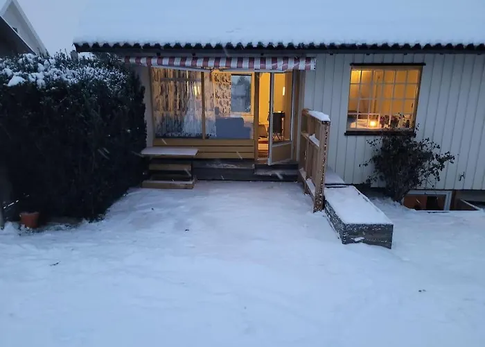 Fargerik Retro Enebolig,parkering Pa Stedet! Trondheim